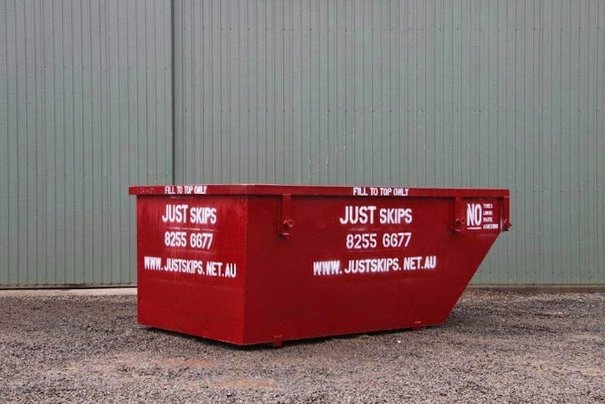 What Can You Put In A Mini Skip - Just Skips